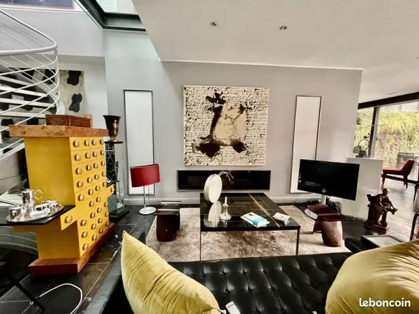 Maison 9 pièces 430 m²