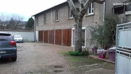 Vend garage box dans une ancien ferme