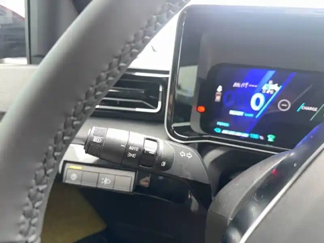 Renault 5 renault  e-tech electrique 10 ch autonomie confort — photo 41