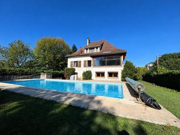Maison 6 pièces 186 m²