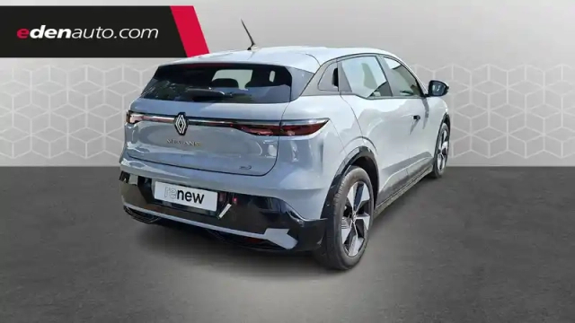 Renault Megane e-tech ev60 220 ch optimum charge — photo 5