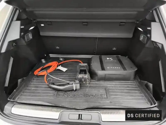 Ds Ds 7 ds7 crossback hybride e-tense 300 eat8 4x4 performance line+ — photo 8