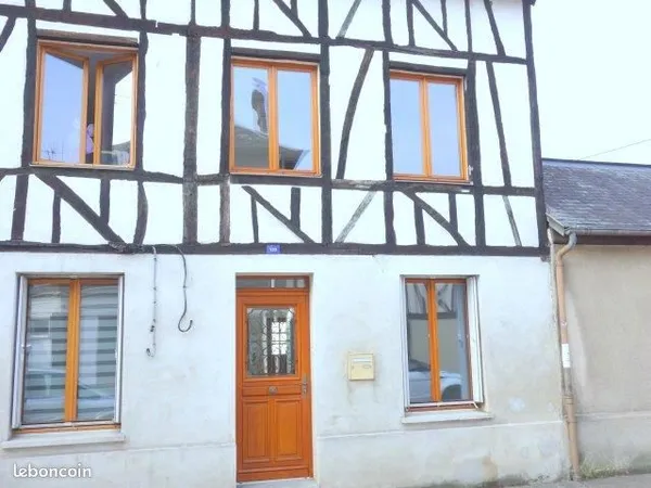 Maison T3 Rénovée 78 m² + Cour Extérieure à ROUEN / DARNETAL