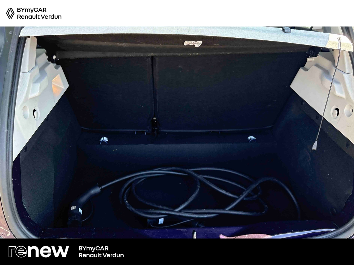 Renault Zoe R110 - 22B — photo 12