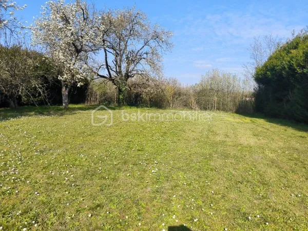 Terrain 1216 m²