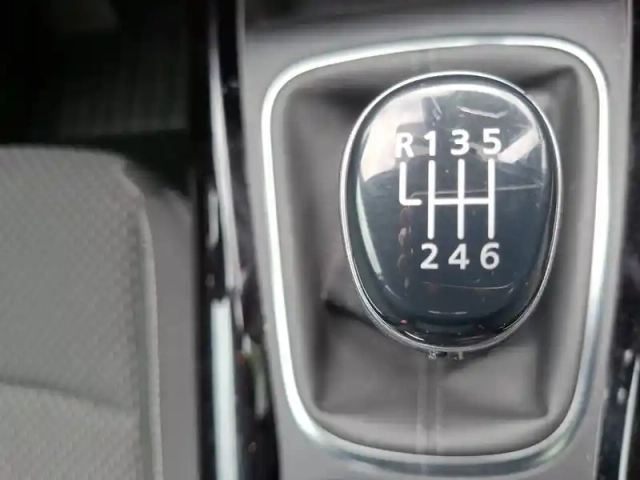 Renault Kadjar blue dci 115 — photo 20