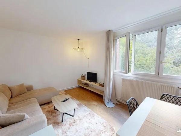 Chambre 3 pièces 54 m²