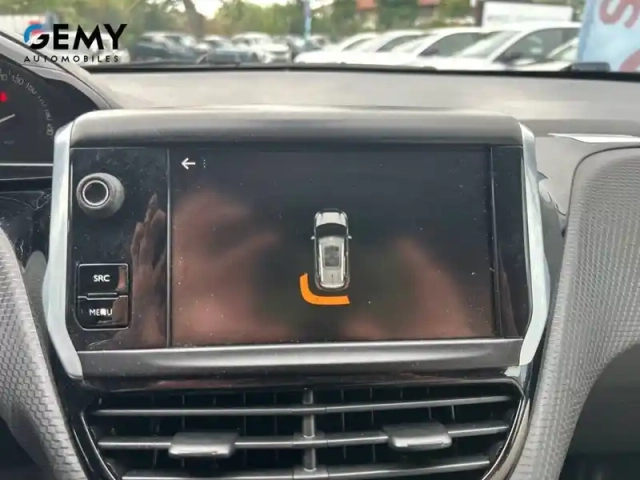 Peugeot 2008 puretech 82ch bvm5 — photo 19
