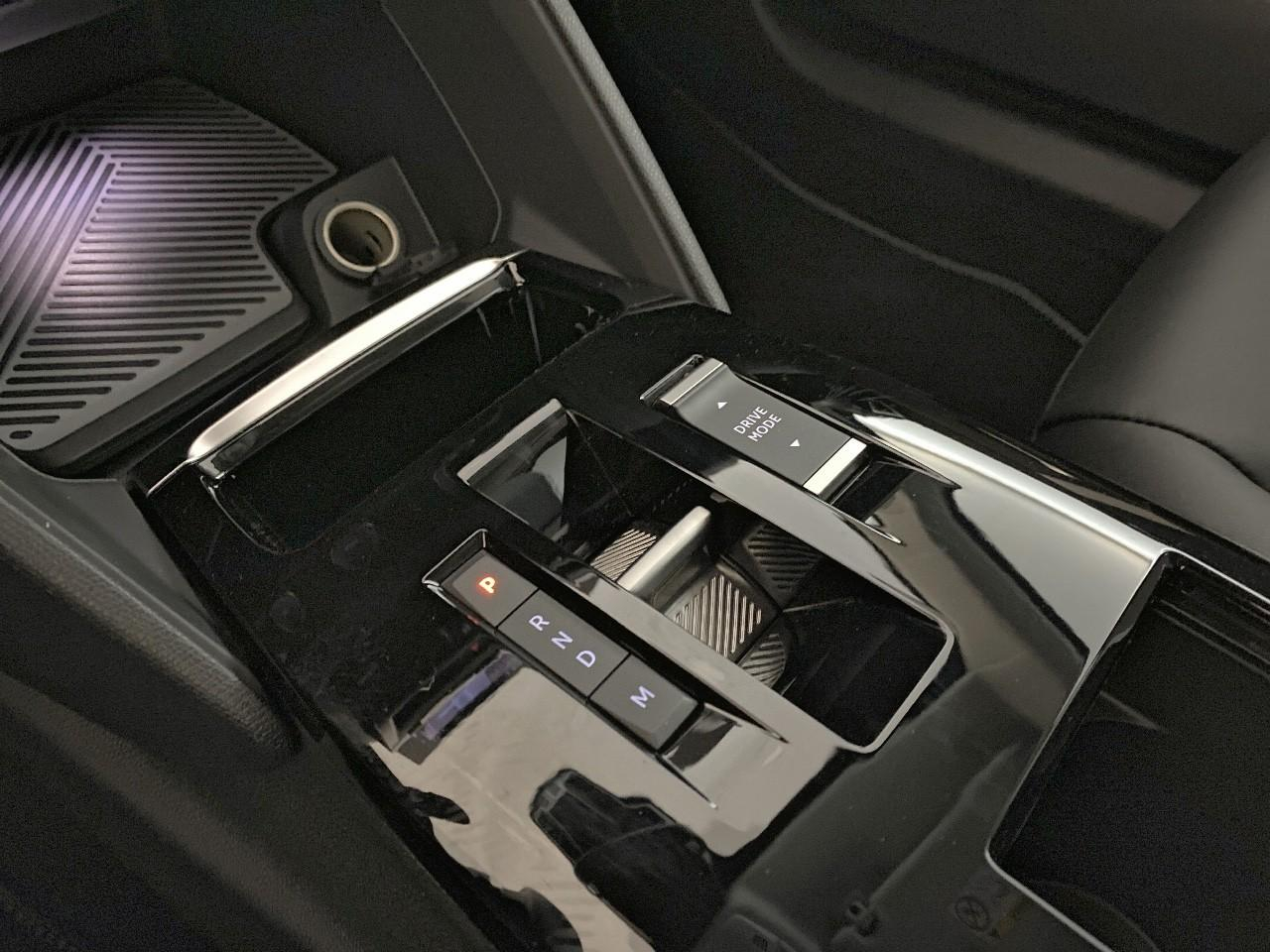 Citroën C4 hybride 145 ch e-dcs6 max — photo 18