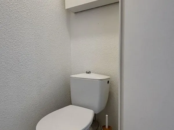joli F2 meublé /clim