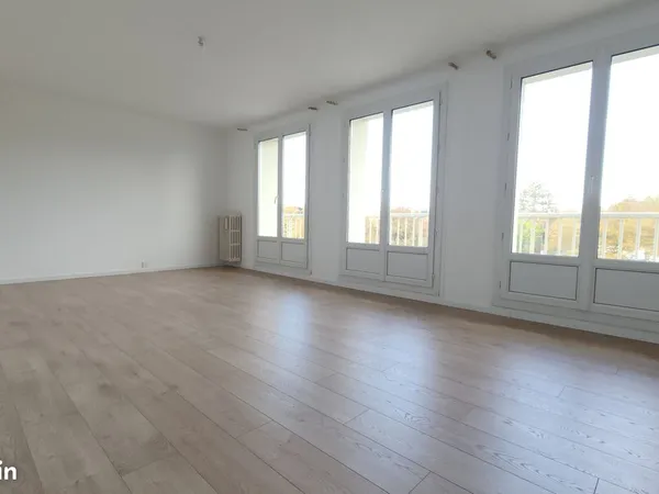 Appartement T4 lumineux 103 m² - Quartier Hastings / Caen - Ascenseur & Parking