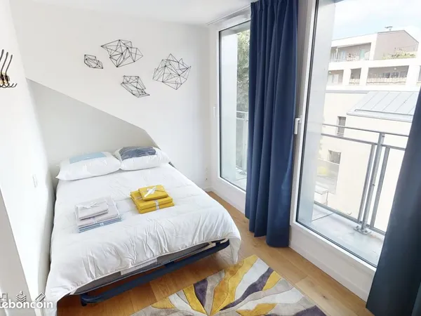 Studio 1 pièce 14 m²