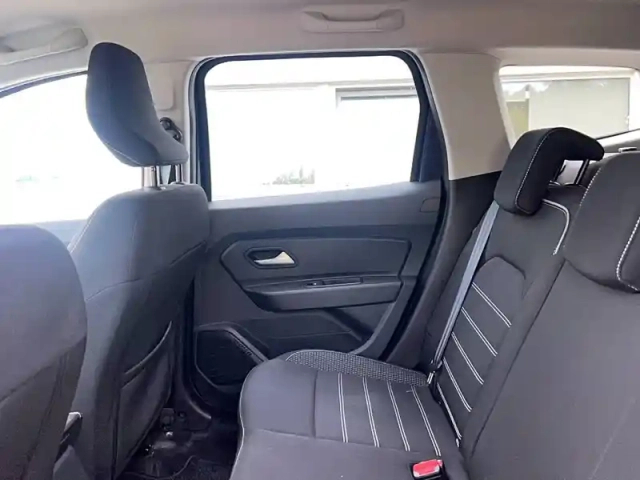 Dacia Duster blue dci 115 4x2 — photo 19