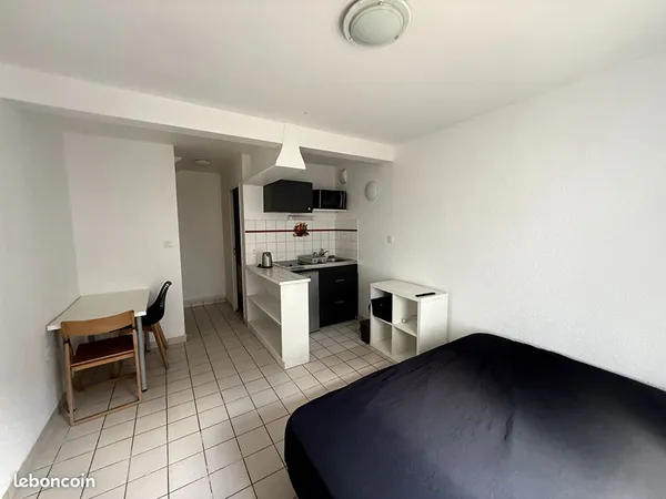 Studio 1 pièce 16 m²