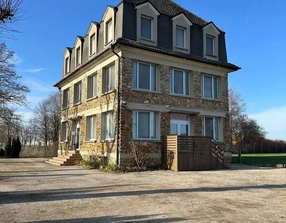 Hôtellerie et restauration Vente Pommeuse   620000€