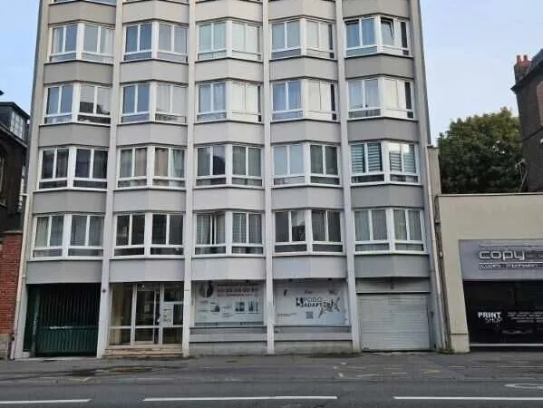 Place de parking sous sol securisée vidéo et gardien