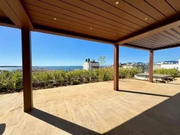 Penthouse 4 pièces 117 m²
