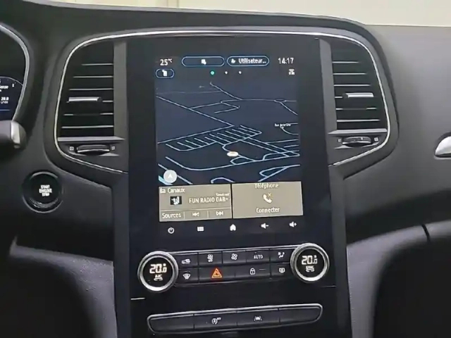 Renault Megane mégane iv berline tce 140 edc fap - 21n — photo 19