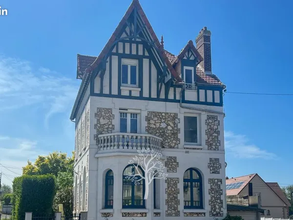 Maison 9 pièces 137 m²