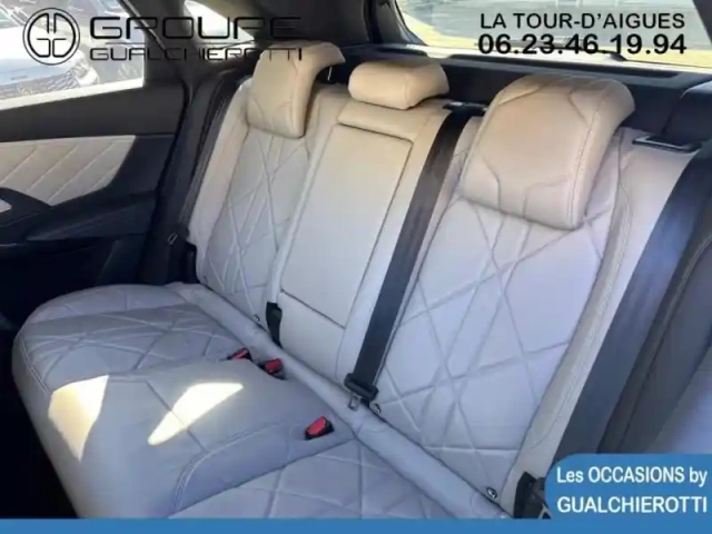 Ds Ds 7 crossback e-tense 4x4 300ch grand chic — photo 10