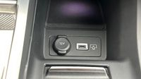 Peugeot 308 PHEV 180ch GT e-EAT8 — photo 18