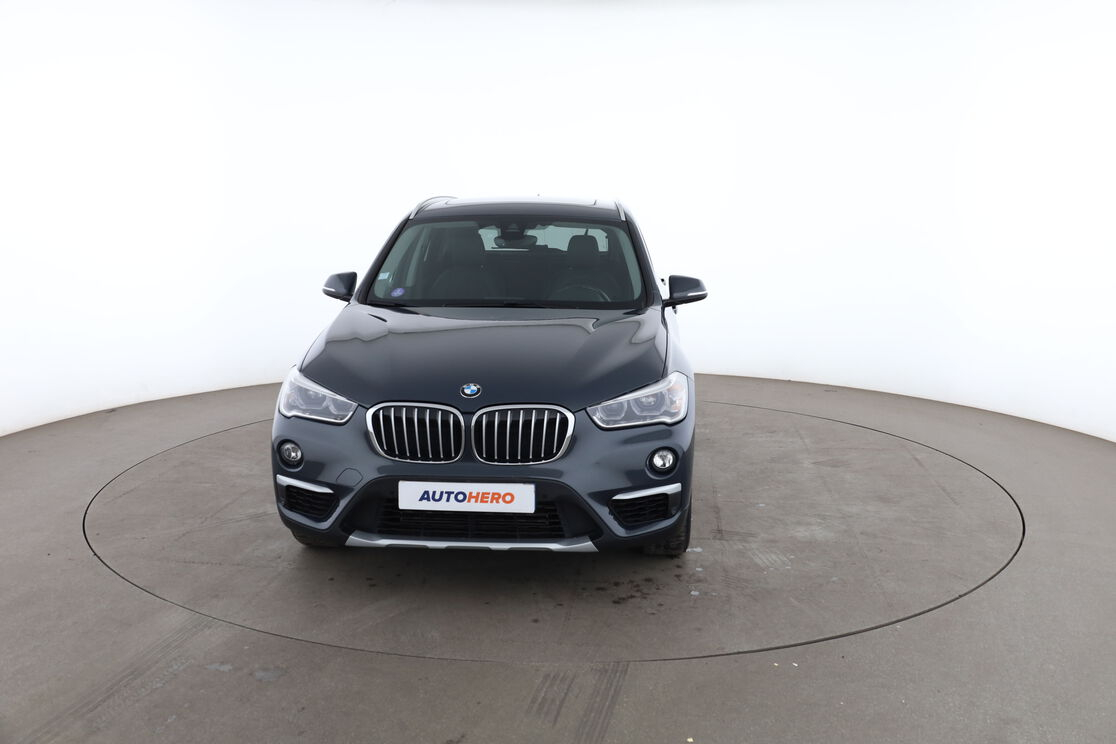 BMW X1 sDrive18i xLine — photo 8