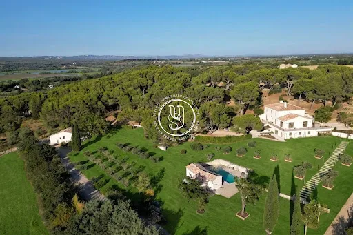 Maison 490 m²