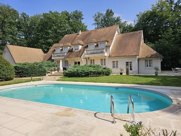 Nue-propriété 5 pièces 319m2