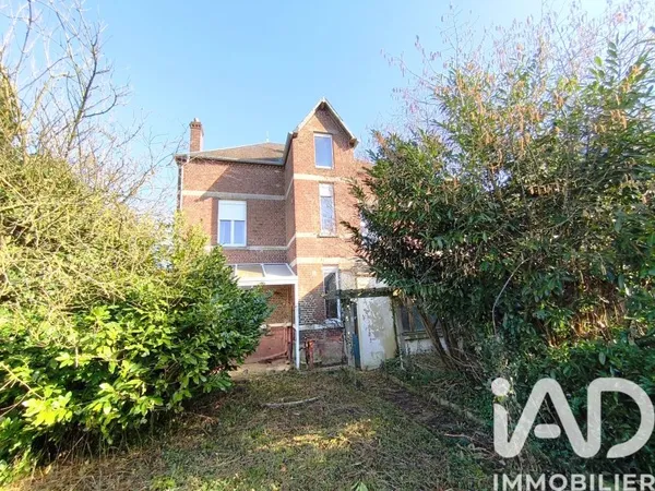 Maison 8 pièces 198 m²
