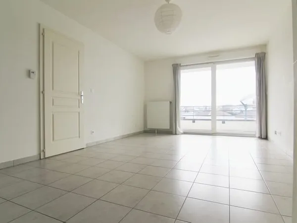 F2 49m2 + terrasse + garage + parking