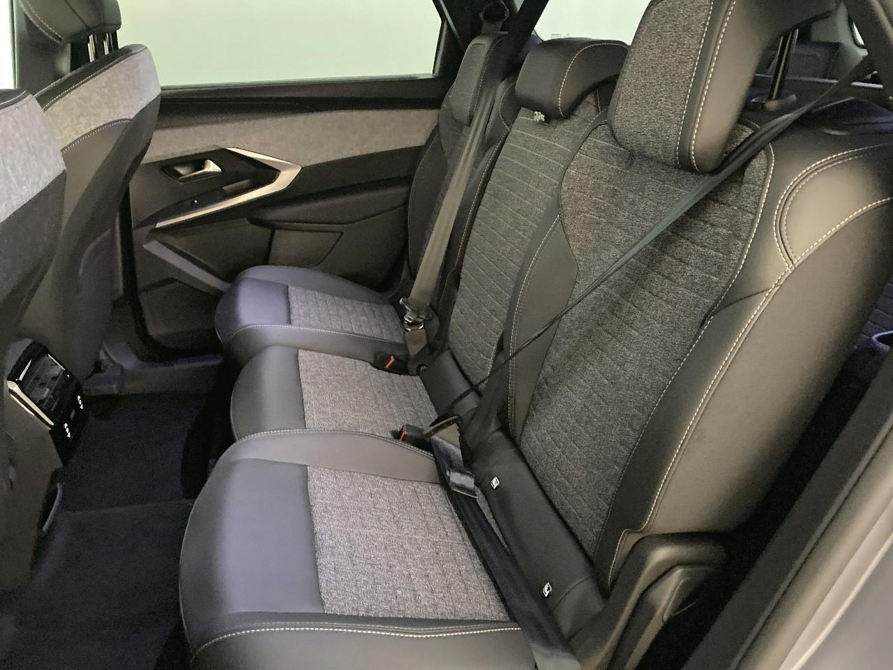 Peugeot 5008 hybrid 145 ch e-dcs6 allure — photo 10