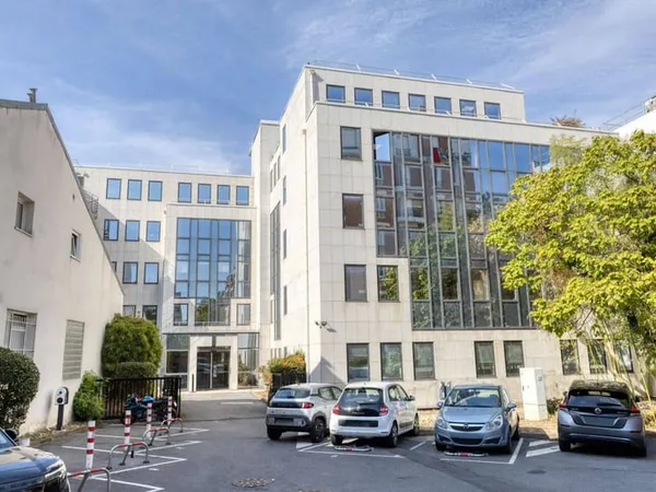 Bureaux 1654 m²