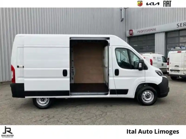 Fiat Ducato fg m2h1 3.5 140ch s&amp;s bvm6 pack premium connect - série 2 my 25 — photo 12
