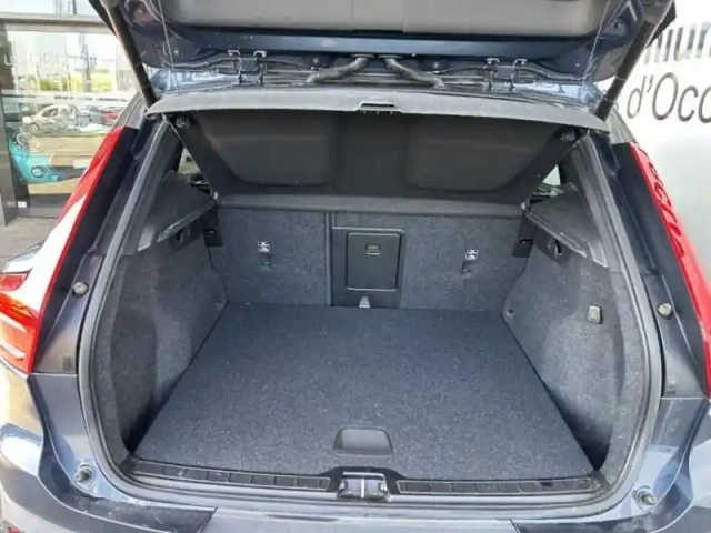 Volvo Xc40 t3 163ch momentum geartronic 8 — photo 8