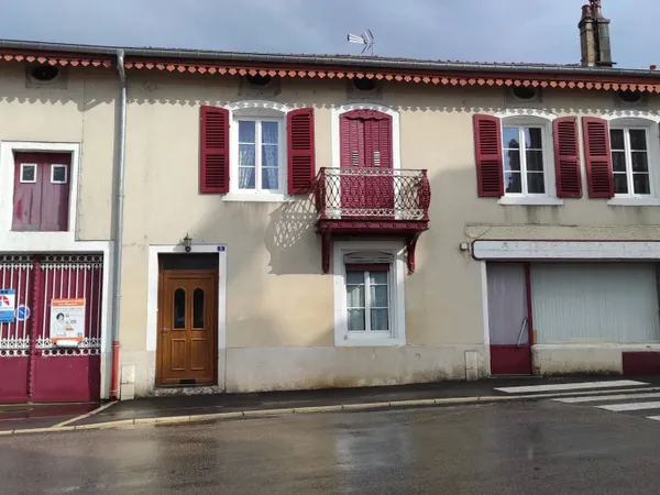 Baisse de prix pour cette grande maison!!!