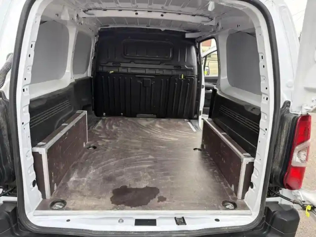Peugeot Partner xl 950kg bluehdi 100ch s&amp;s — photo 13