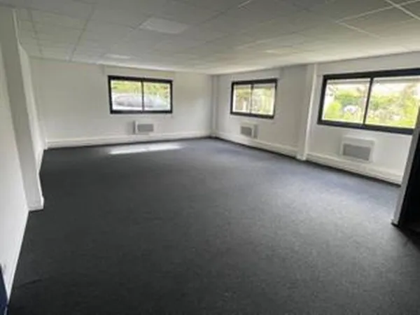 Bureaux 130 m²