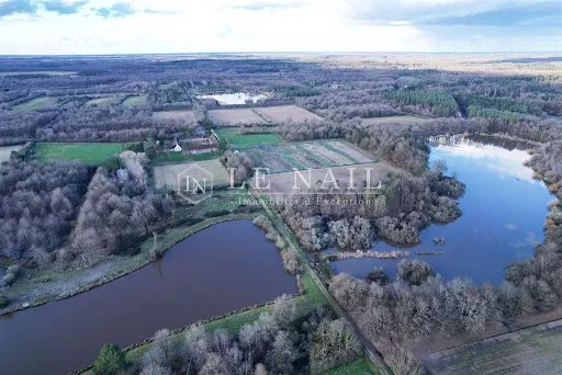 Propriété 8 pièces 250 m²
