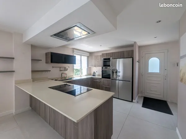Maison 7 pièces 139 m²