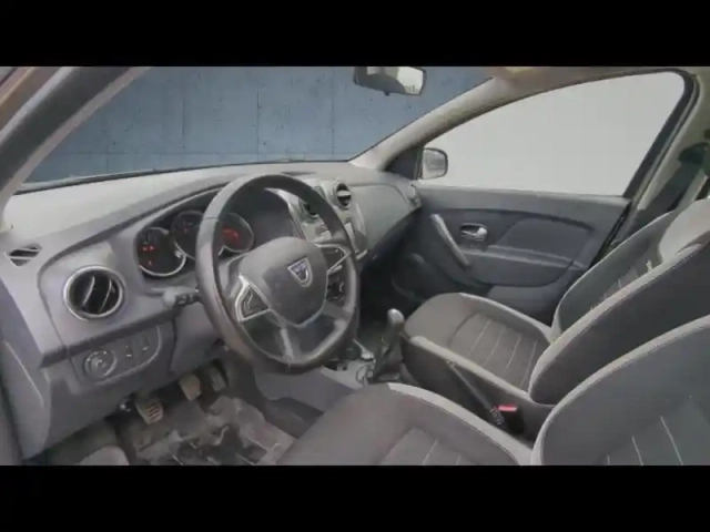 Dacia Sandero 0.9 tce 90ch stepway — photo 12