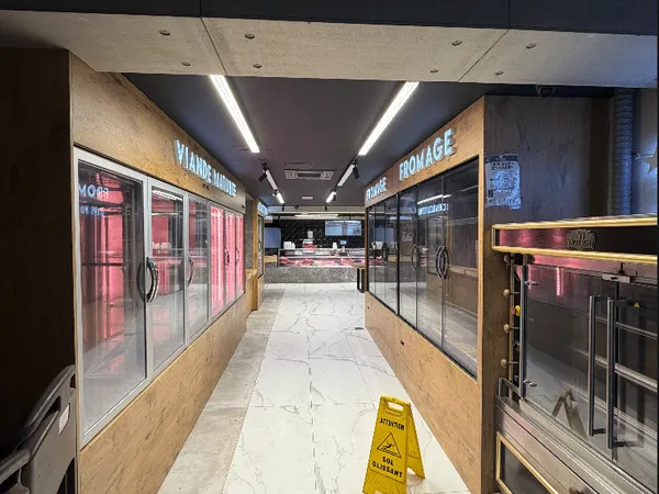 Boutique 330 m²