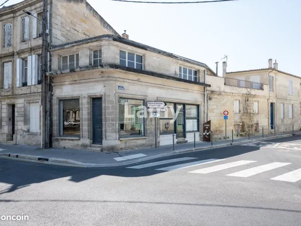 Bureau 281 m²