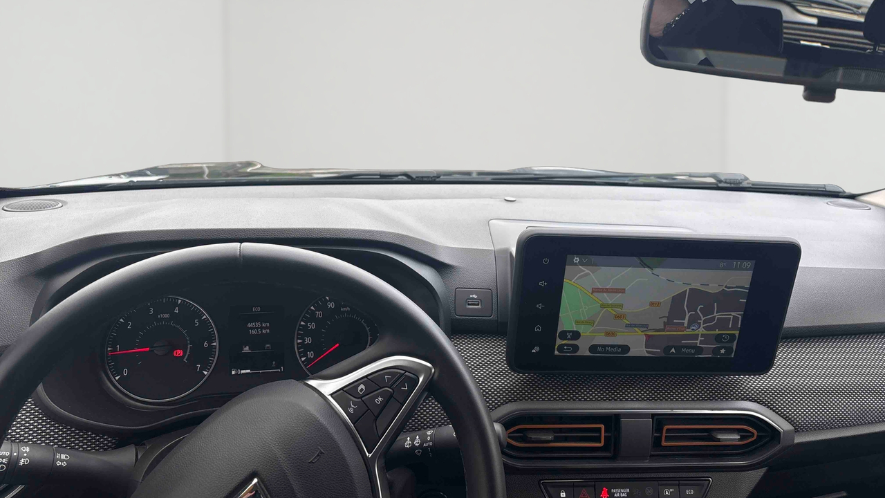 Dacia Sandero ECO-G 100 - 22 — photo 9
