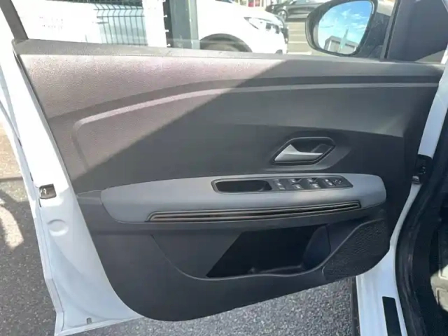 Dacia Jogger eco-g 100 5 places — photo 11