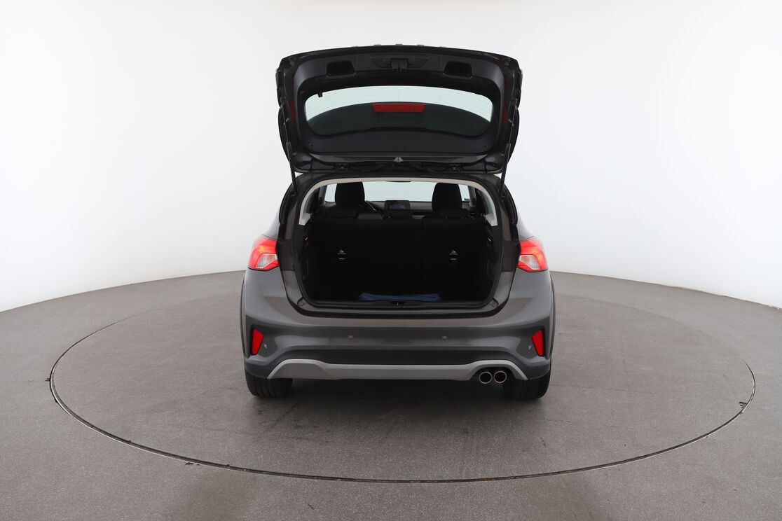 Ford Focus 1.0 EcoBoost Active — photo 15