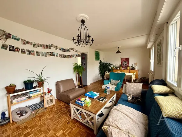 Appartement T3 de 70 m² avec balcon, parking et cave ? Mondeville