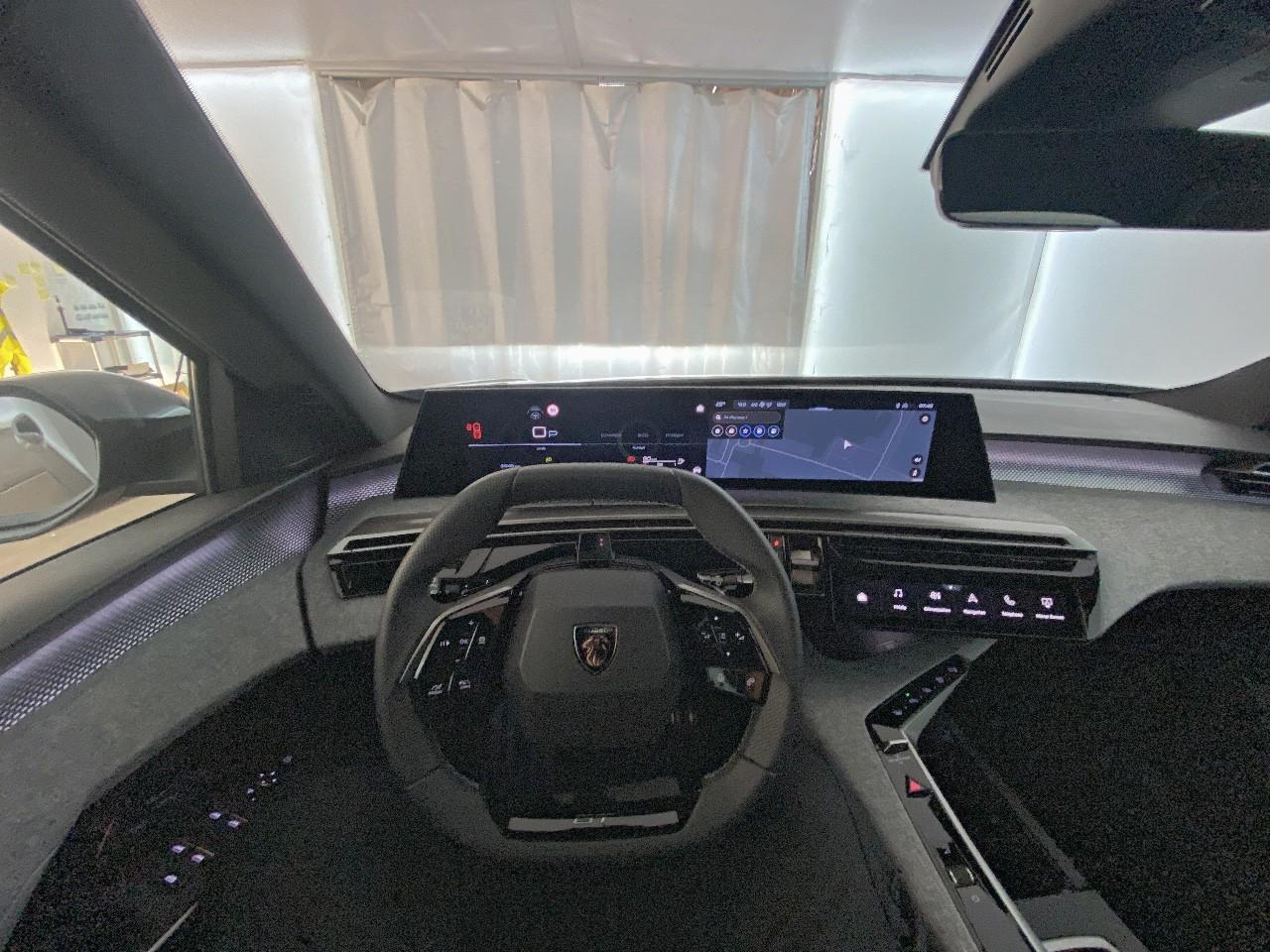 Peugeot 3008 hybrid 145 e-dcs6 gt — photo 12