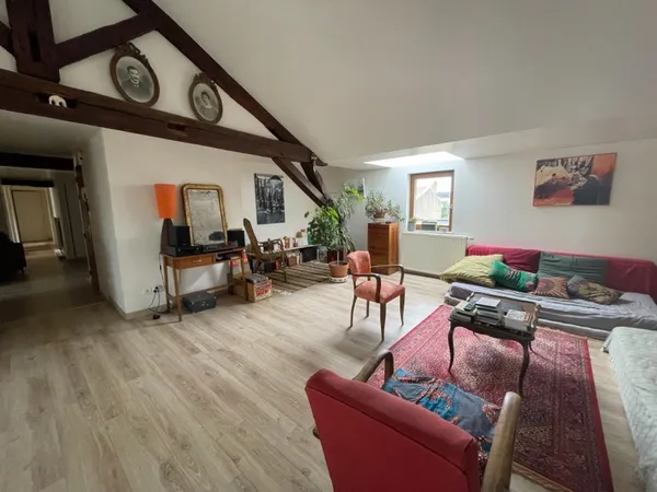 Appartement 5 pièces 151 m²