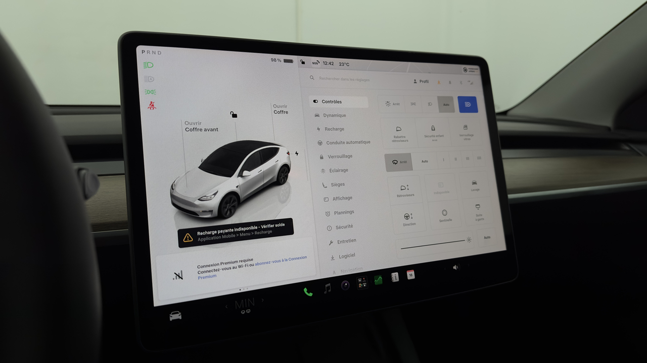 Tesla MODEL Y Standard RWD — photo 22