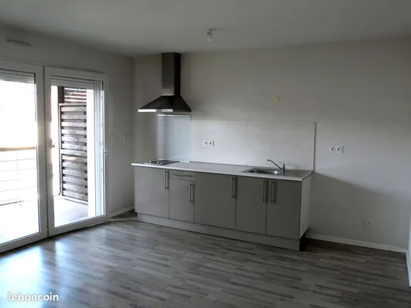 2 pièces 41 m² - Centre ville - 40160 Parentis-en-Born